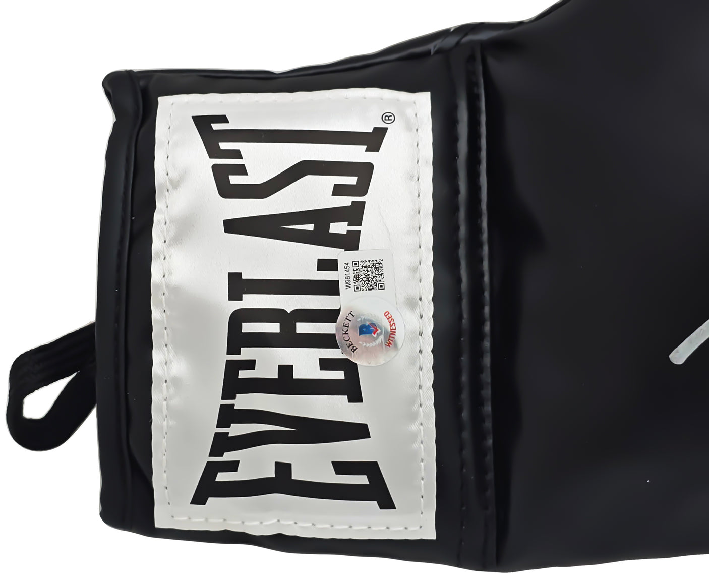 Michael B. Jordan Autographed Black Everlast Boxing Glove Right Handed RH Beckett BAS Witness Stock #220646
