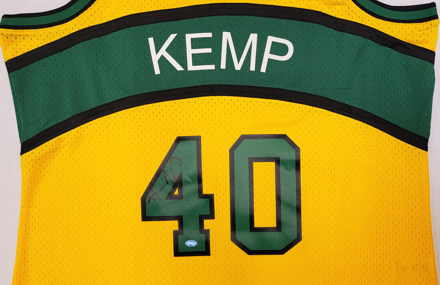 Seattle Supersonics Shawn Kemp Autographed 1994-95 Mitchell & Ness Hardwood Classics Yellow Jersey Size XXL (Signed Twice) MCS Holo #93506