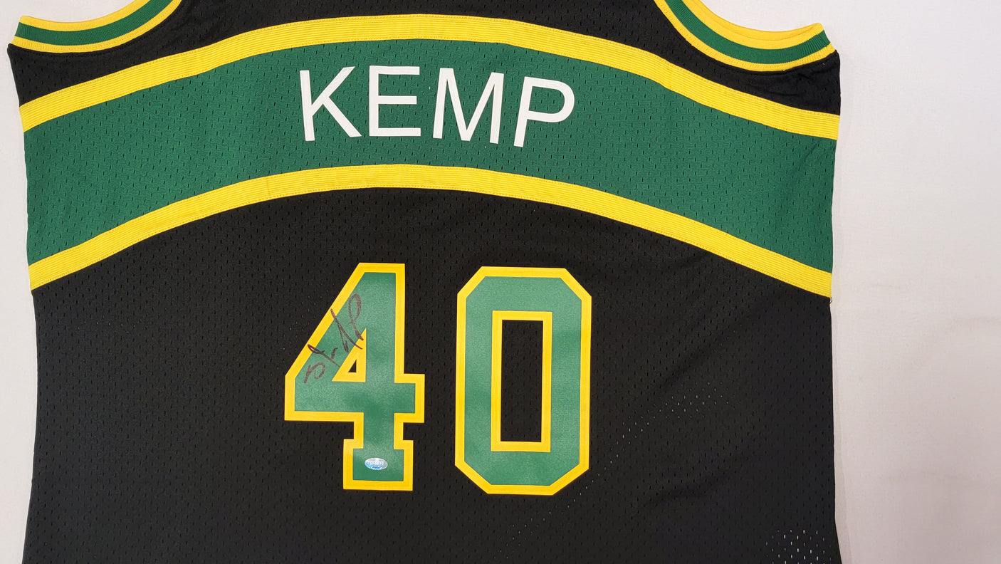 Seattle Supersonics Shawn Kemp Autographed 1994-95 Mitchell & Ness Hardwood Classics Black Jersey Size XXL MCS Holo #93470