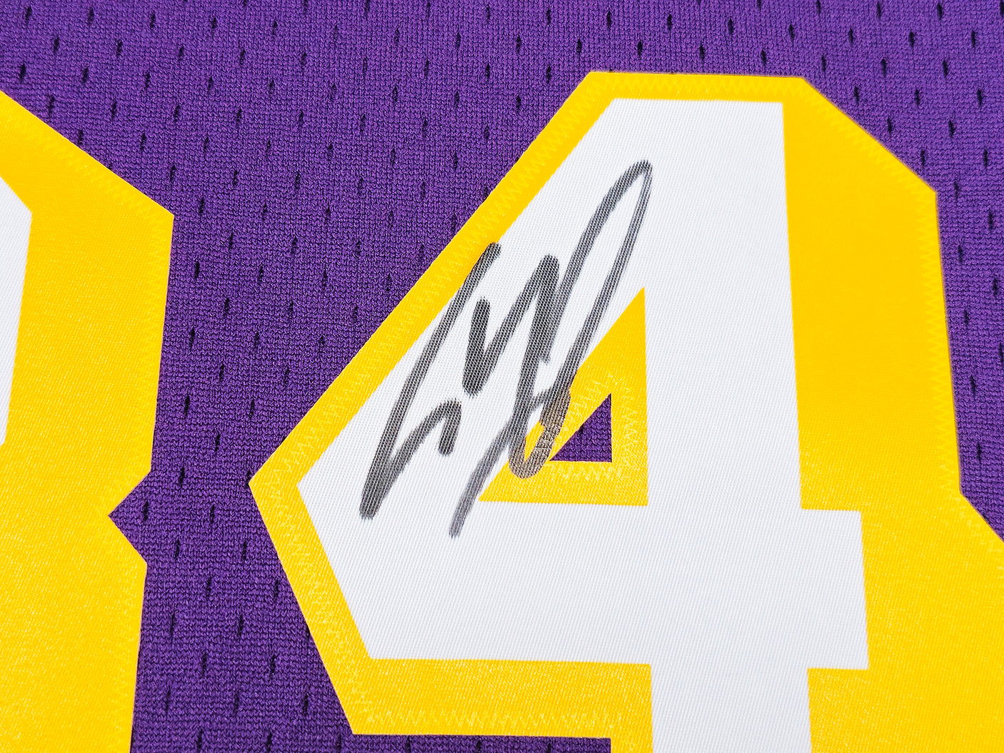 Los Angeles Lakers Shaquille Shaq O'Neal Autographed Purple Authentic Mitchell & Ness 1996-97 HWC Swingman Jersey Size XL Beckett BAS Witness Stock #235514