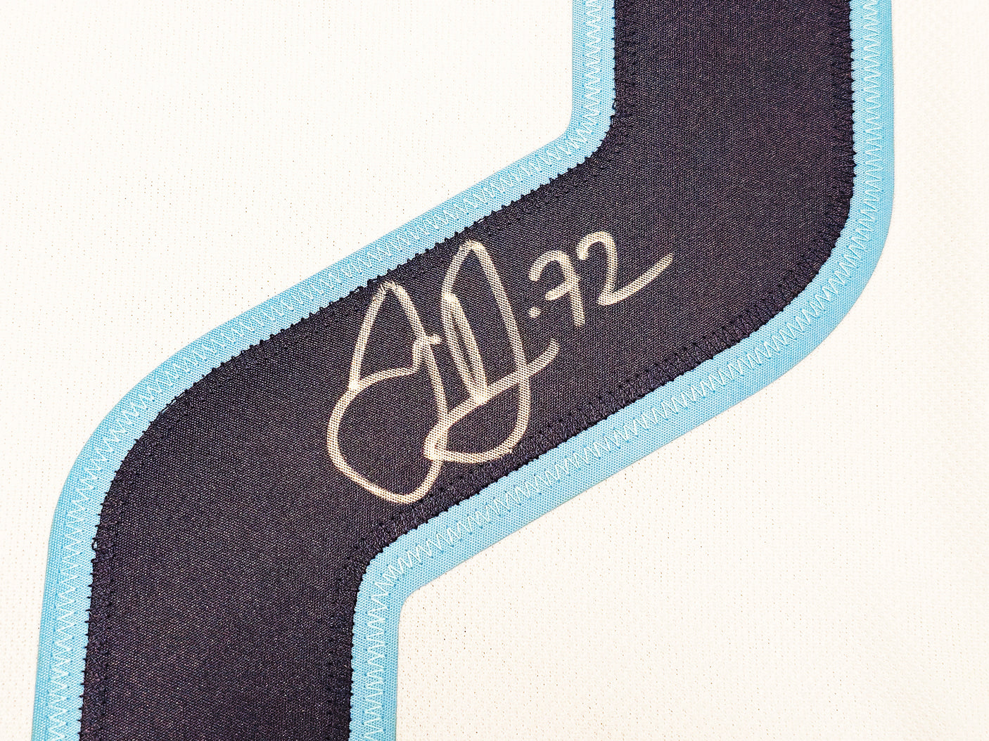 Seattle Kraken Joonas Donskoi Autographed White Adidas Authentic Jersey Size 54 With Inaugural Season Patch Fanatics Holo Stock #235586