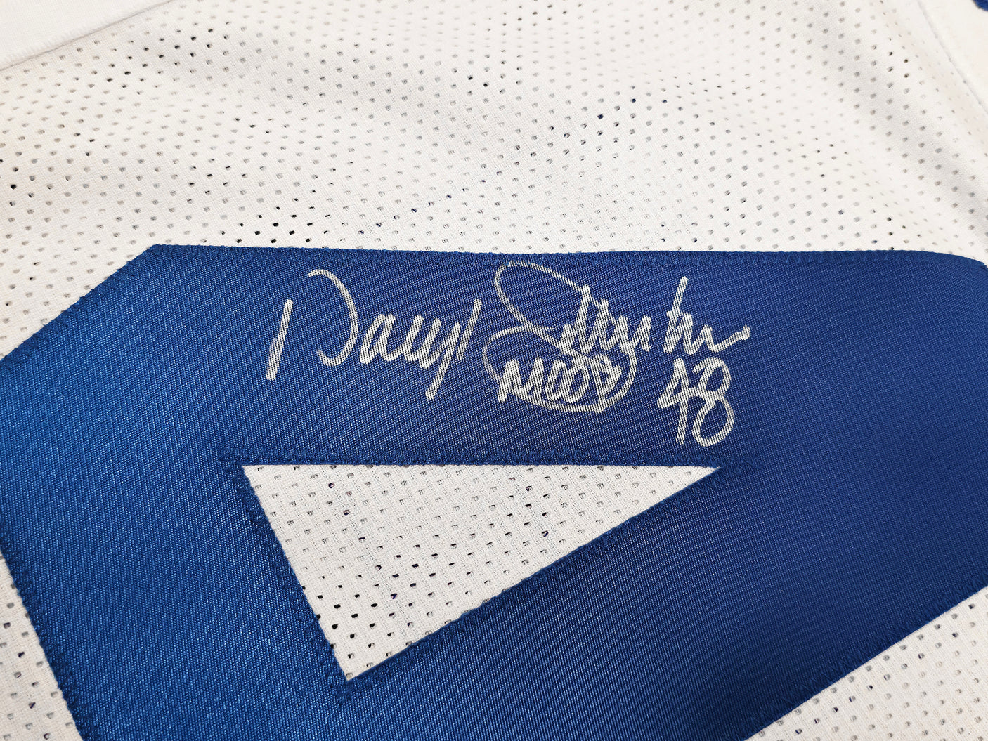 Dallas Cowboys Daryl Johnston Autographed White Jersey "Moose" Beckett BAS QR Stock #253406