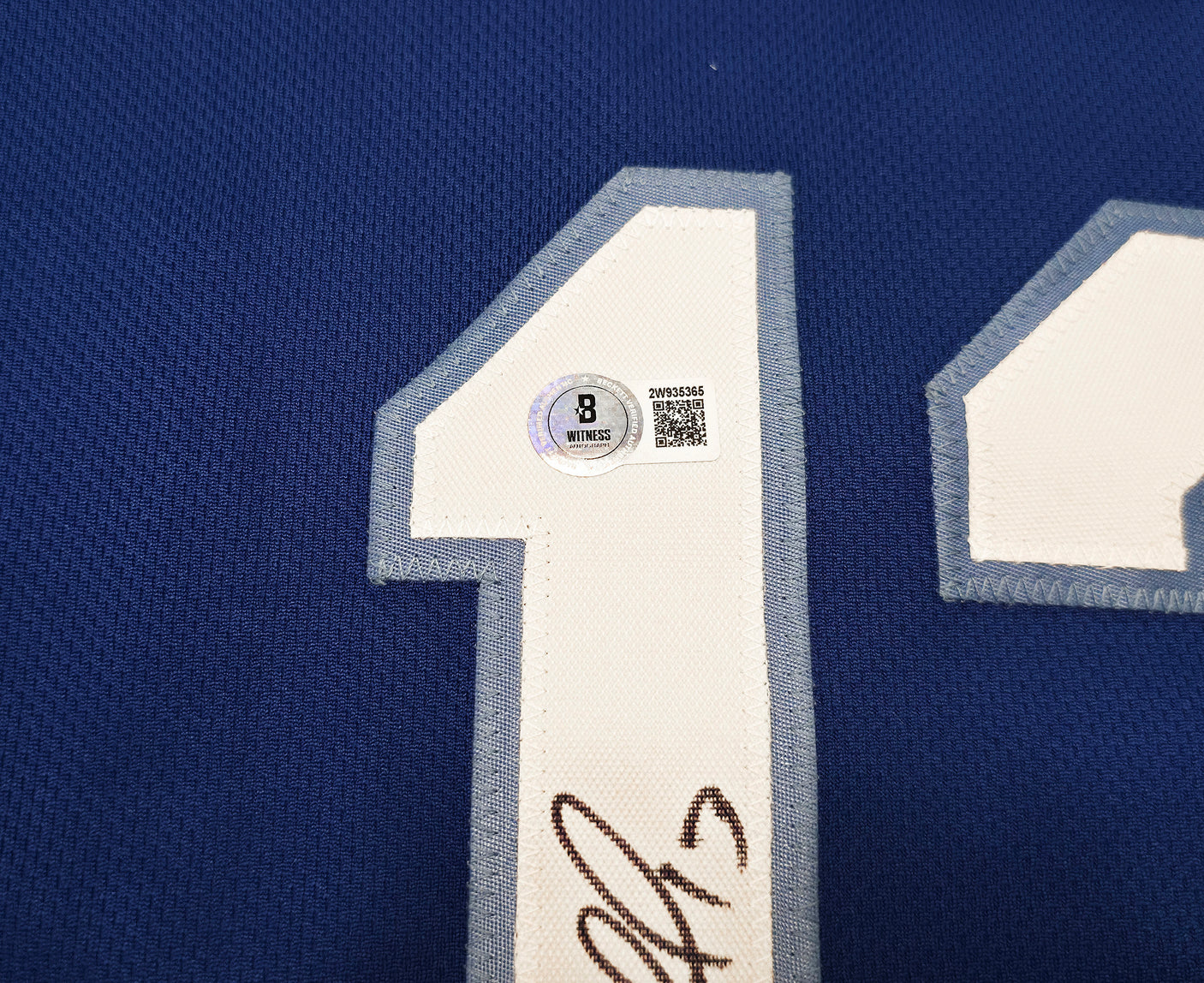 Kansas City Royals Salvador Perez Autographed Blue Nike Authentic Collection Jersey Size 52 Beckett BAS Witness Stock #253493