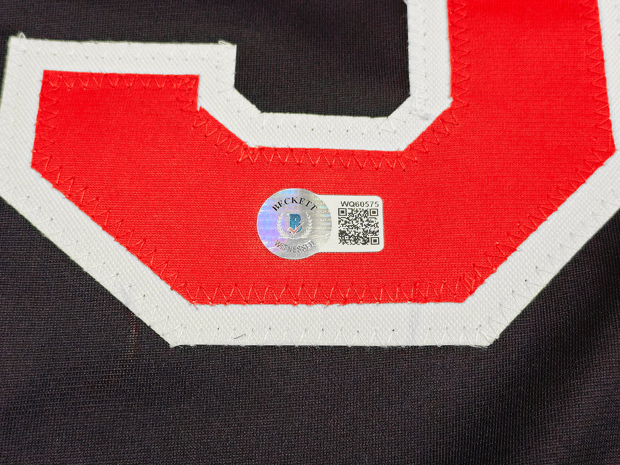Charlie Sheen Autographed Navy Jersey Major League Ricky 'Wild Thing' Vaughn Beckett BAS Witness Stock #221304