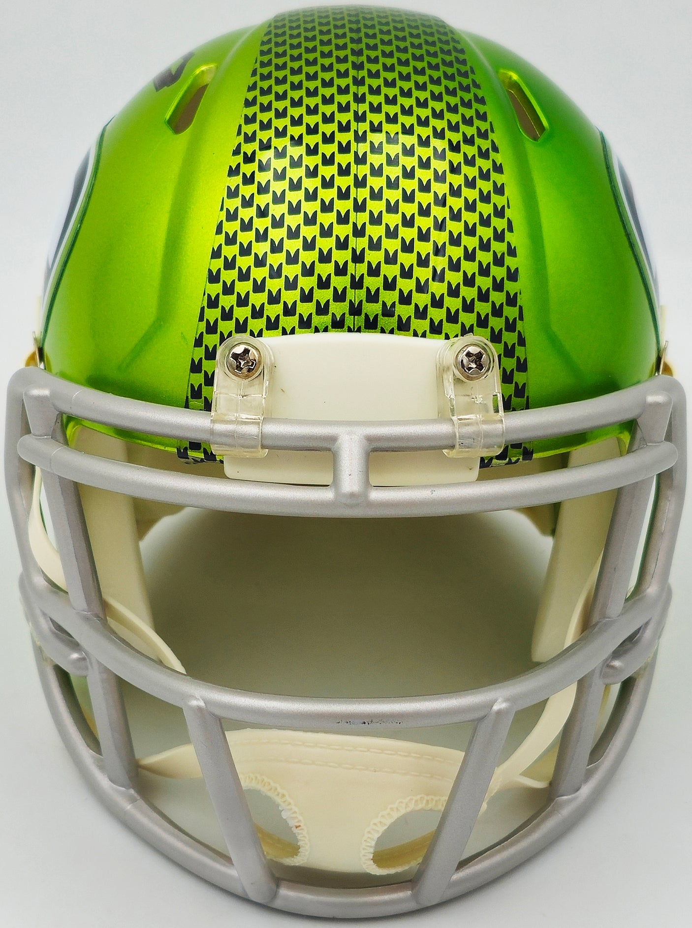 Kenneth Walker III Autographed Seattle Seahawks Flash Green Speed Mini Helmet Beckett BAS Witness Stock #235707