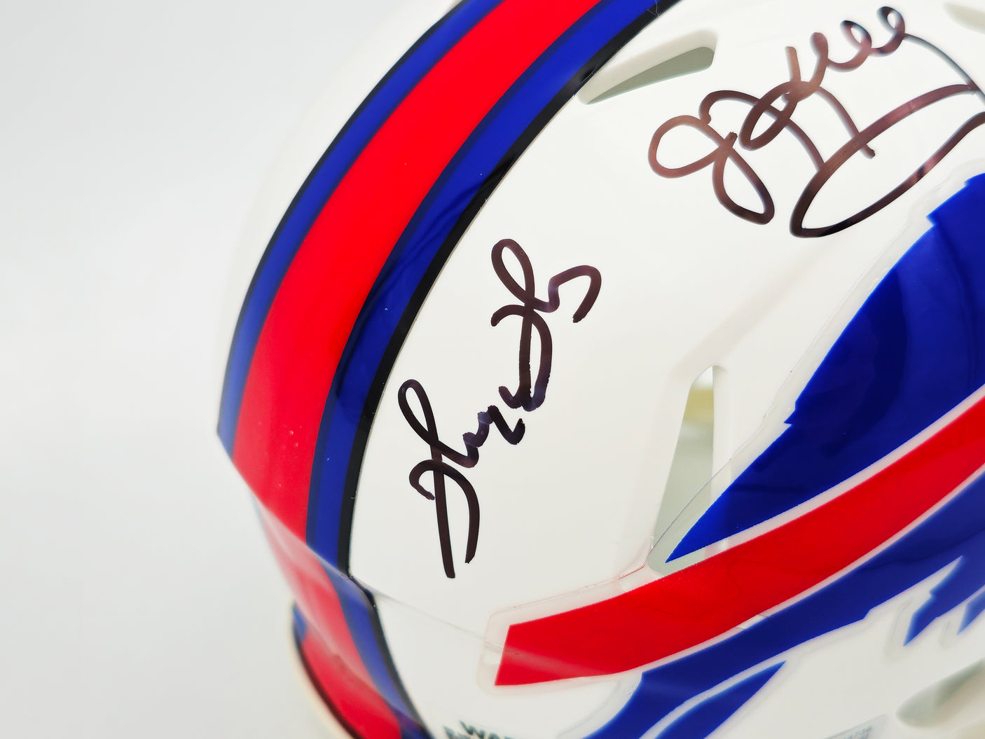Jim Kelly, Thurman Thomas & Andre Reed Autographed Buffalo Bills Team Greats White Speed Mini Helmet Beckett BAS Witness Stock #236172
