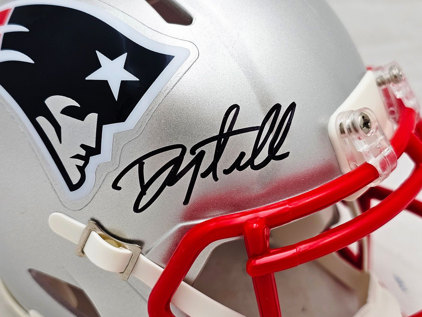 Danny Amendola Autographed New England Patriots Silver Speed Mini Helmet Beckett BAS Witness Stock #221075