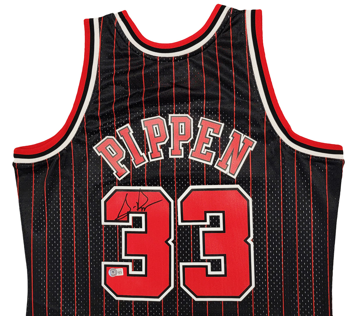 Chicago Bulls Scottie Pippen Autographed Black Authentic Mitchell & Ness 1995-96 Hardwood Classics Swingman Jersey Size L Beckett BAS Witness Stock #210847