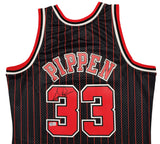 Chicago Bulls Scottie Pippen Autographed Black Authentic Mitchell & Ness 1995-96 Hardwood Classics Swingman Jersey Size L Beckett BAS Witness Stock #210847
