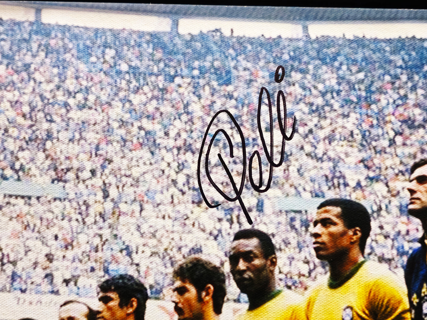 Pele Autographed Framed 16x23.5 Framed Canvas CBD Brazil PSA/DNA #AD20250