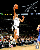 Tony Parker Autographed 8x10 Photo San Antonio Spurs Beckett BAS Witness Stock #222827