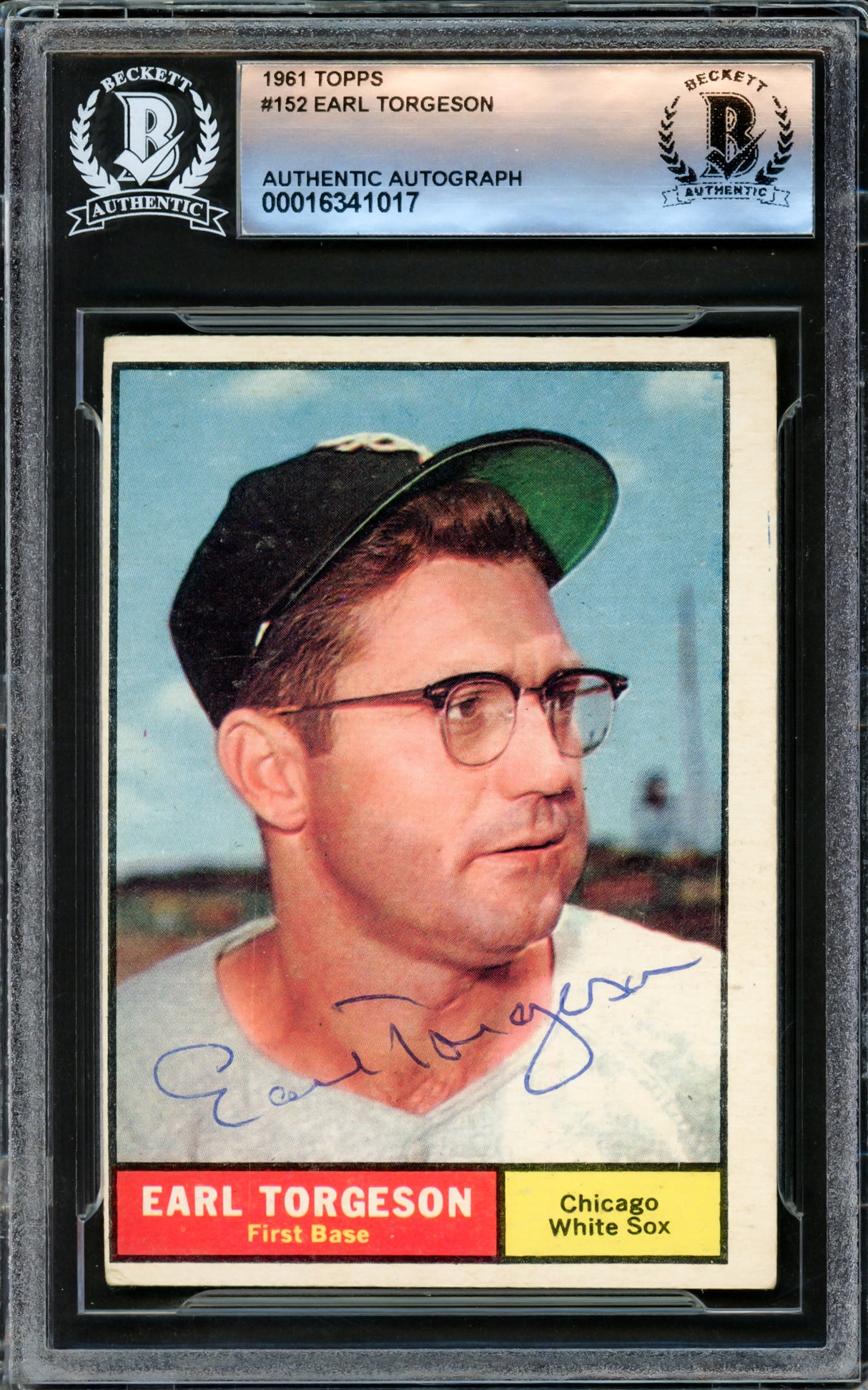 Earl Torgeson Autographed 1961 Topps Card #152 Chicago White Sox Beckett BAS #16341017