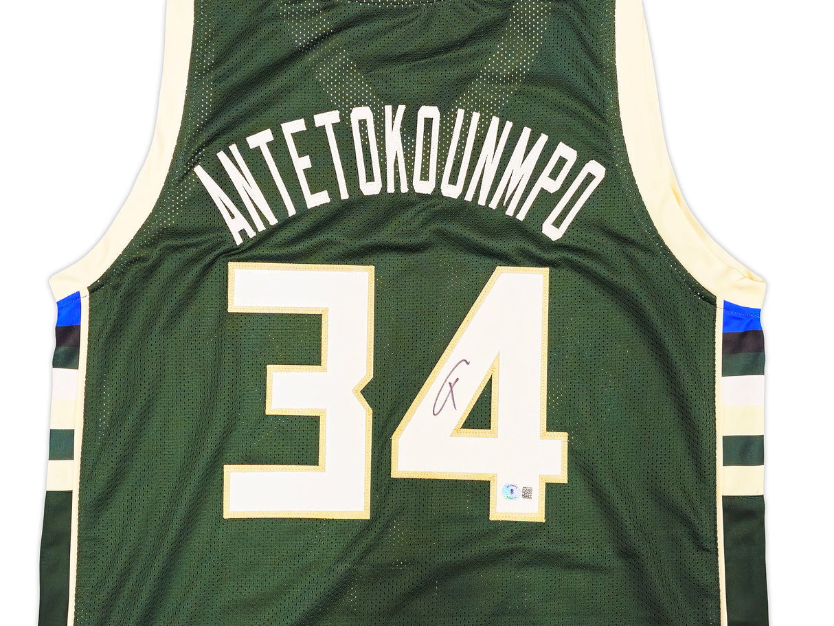 Milwaukee Bucks Giannis Antetokounmpo Autographed Green Jersey Beckett BAS Witness Stock #224708