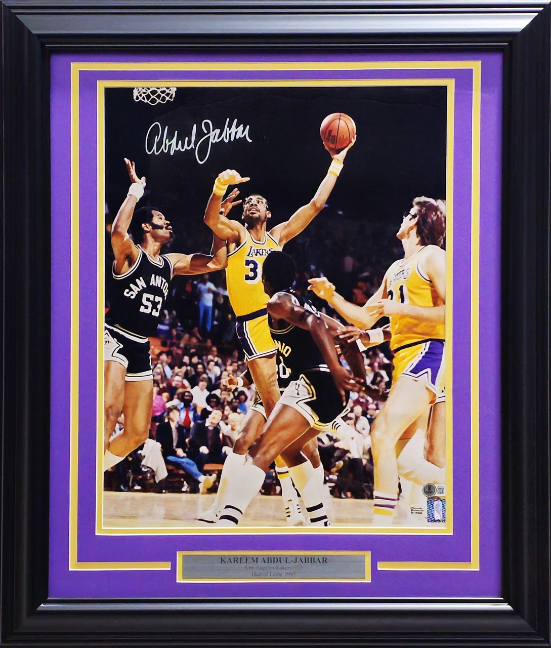 Kareem Abdul-Jabbar Autographed Framed 16x20 Photo Los Angeles Lakers Beckett BAS QR #BPP55375
