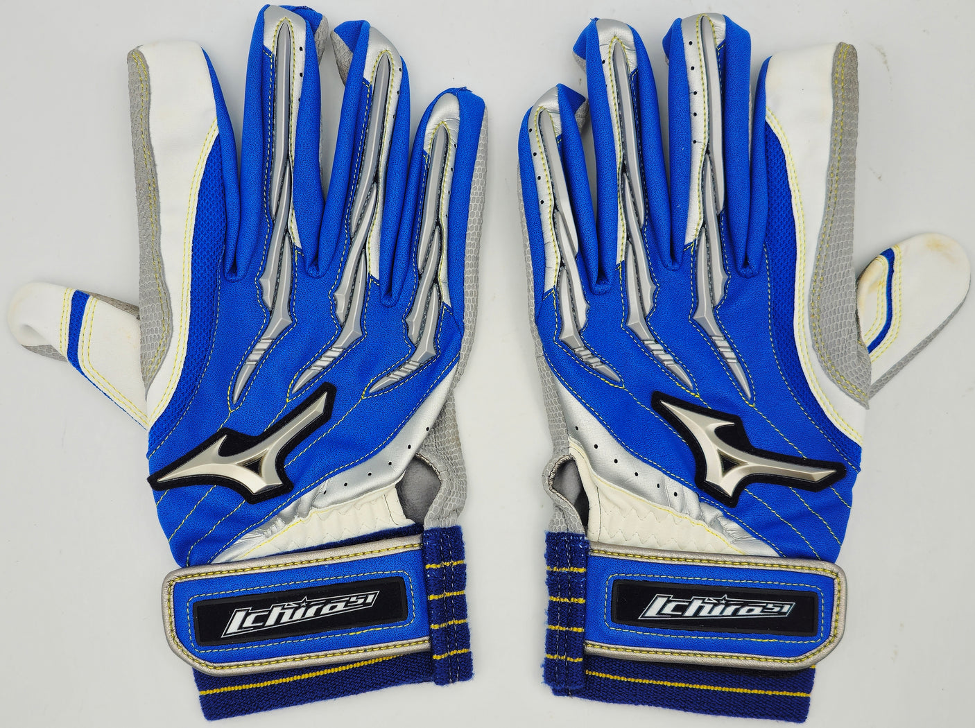 Ichiro Suzuki Autographed Pair of Blue & Grey Mizuno Game Used Batting Gloves Seattle Mariners "#51" IS Holo SKU #238824