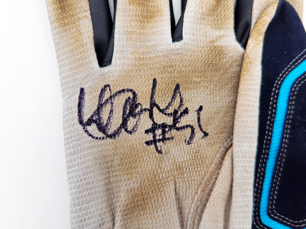 Ichiro Suzuki Autographed Pair of Grey & Teal Mizuno Game Used Batting Gloves Seattle Mariners "#51" IS Holo SKU #238826