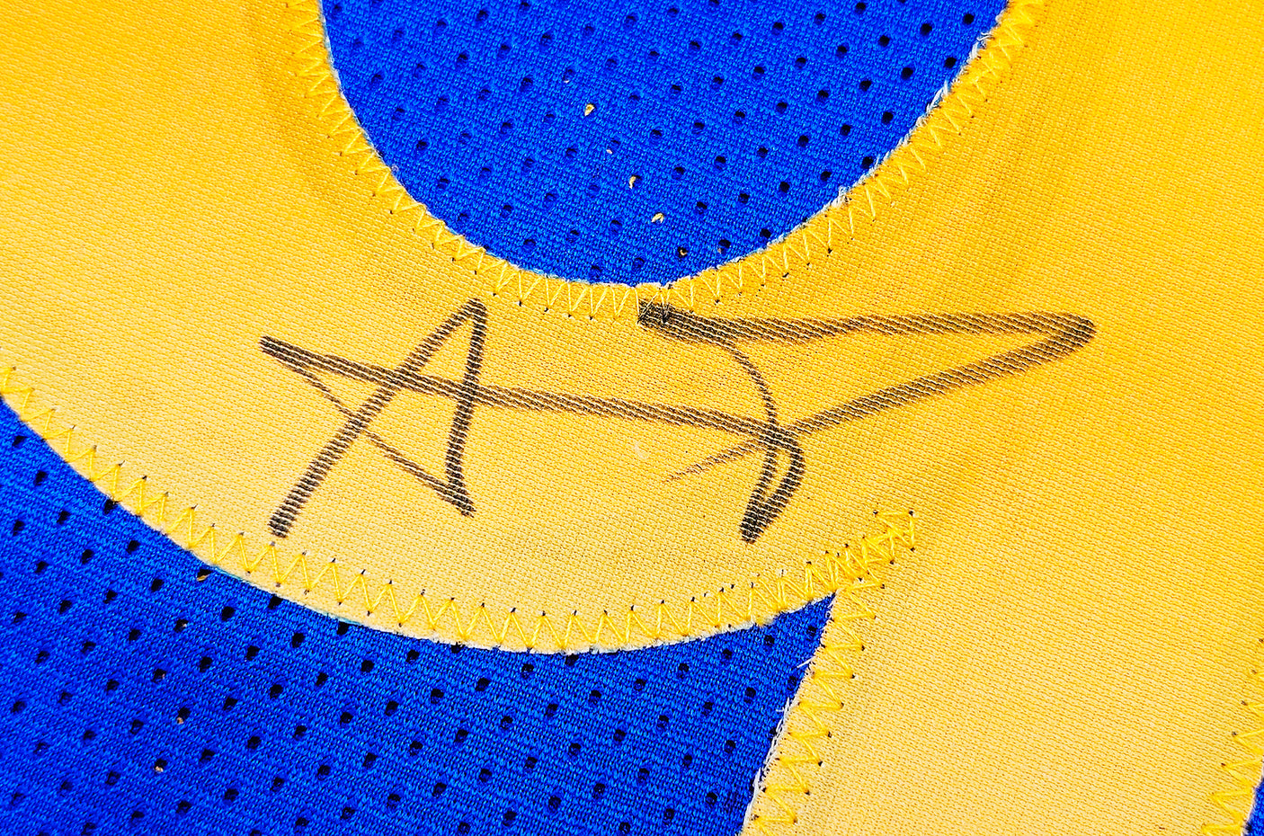 Los Angeles Rams Aaron Donald Autographed Blue Jersey Beckett BAS Witness Stock #224834