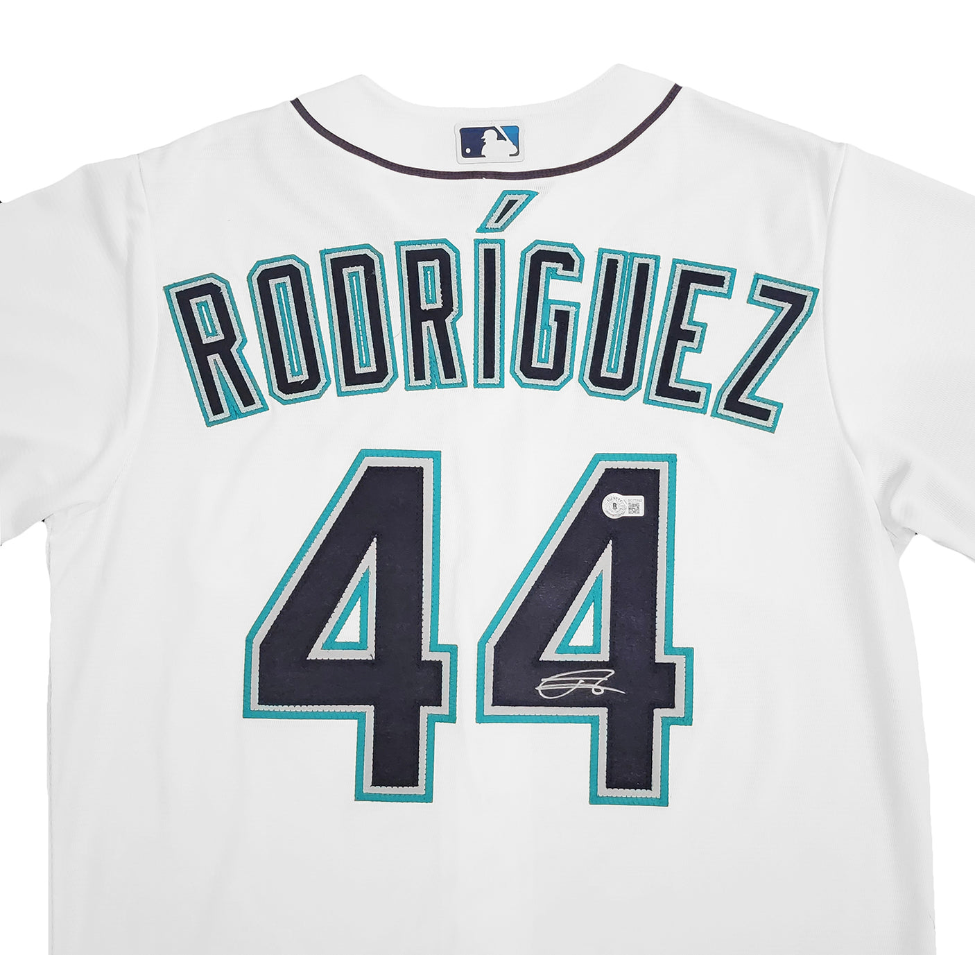 Seattle Mariners Julio Rodriguez Autographed White Nike Jersey Size M Beckett BAS Stock #212095