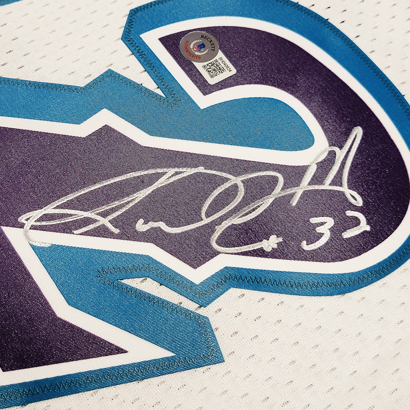 Utah Jazz Karl Malone Autographed White Authentic Mitchell & Ness Jersey Size XL Beckett BAS Stock #211873