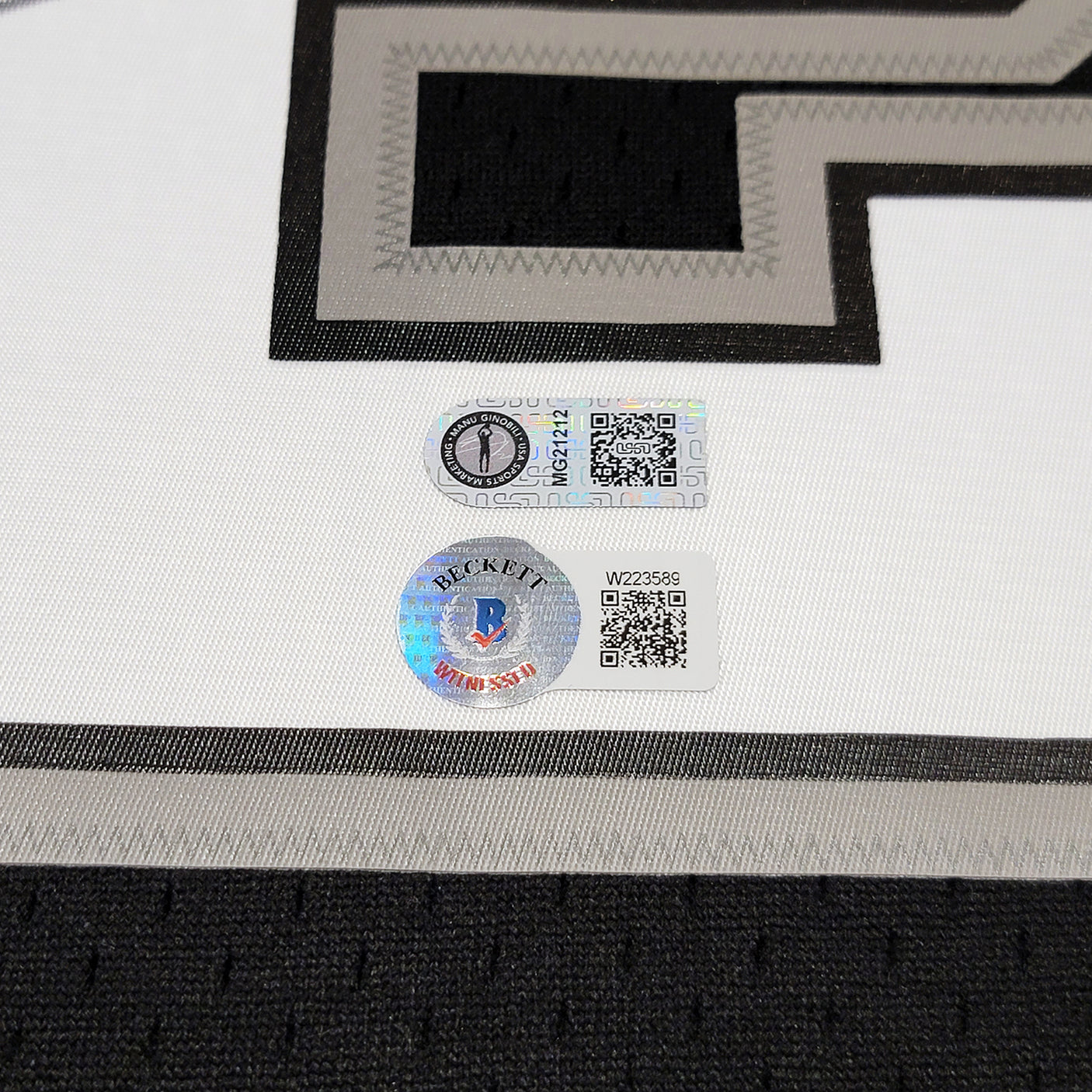 San Antonio Spurs Manu Ginobili Autographed Black Authentic Mitchell & Ness Swingman Jersey Size XL Beckett BAS Witness Stock #211905