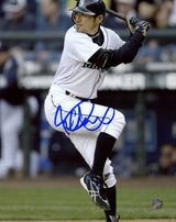 Ichiro Suzuki Autographed 8x10 Photo Seattle Mariners Hitting IS Holo Stock #239704