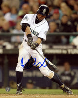 Ichiro Suzuki Autographed 8x10 Photo Seattle Mariners Hitting IS Holo Stock #239706