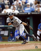 Ichiro Suzuki Autographed 8x10 Photo Seattle Mariners Hitting IS Holo Stock #239709