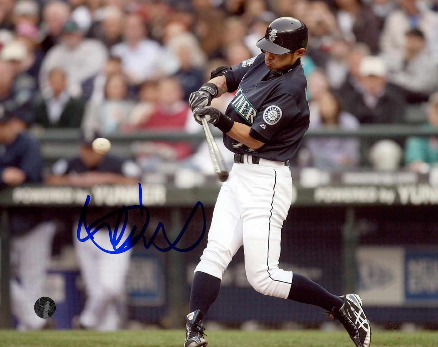 Ichiro Suzuki Autographed 8x10 Photo Seattle Mariners Hitting IS Holo Stock #239716