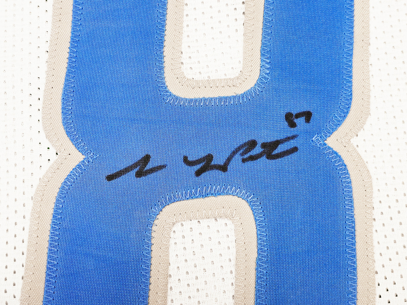 Detroit Lions Sam LaPorta Autographed White Jersey Beckett BAS Witness Stock #225900