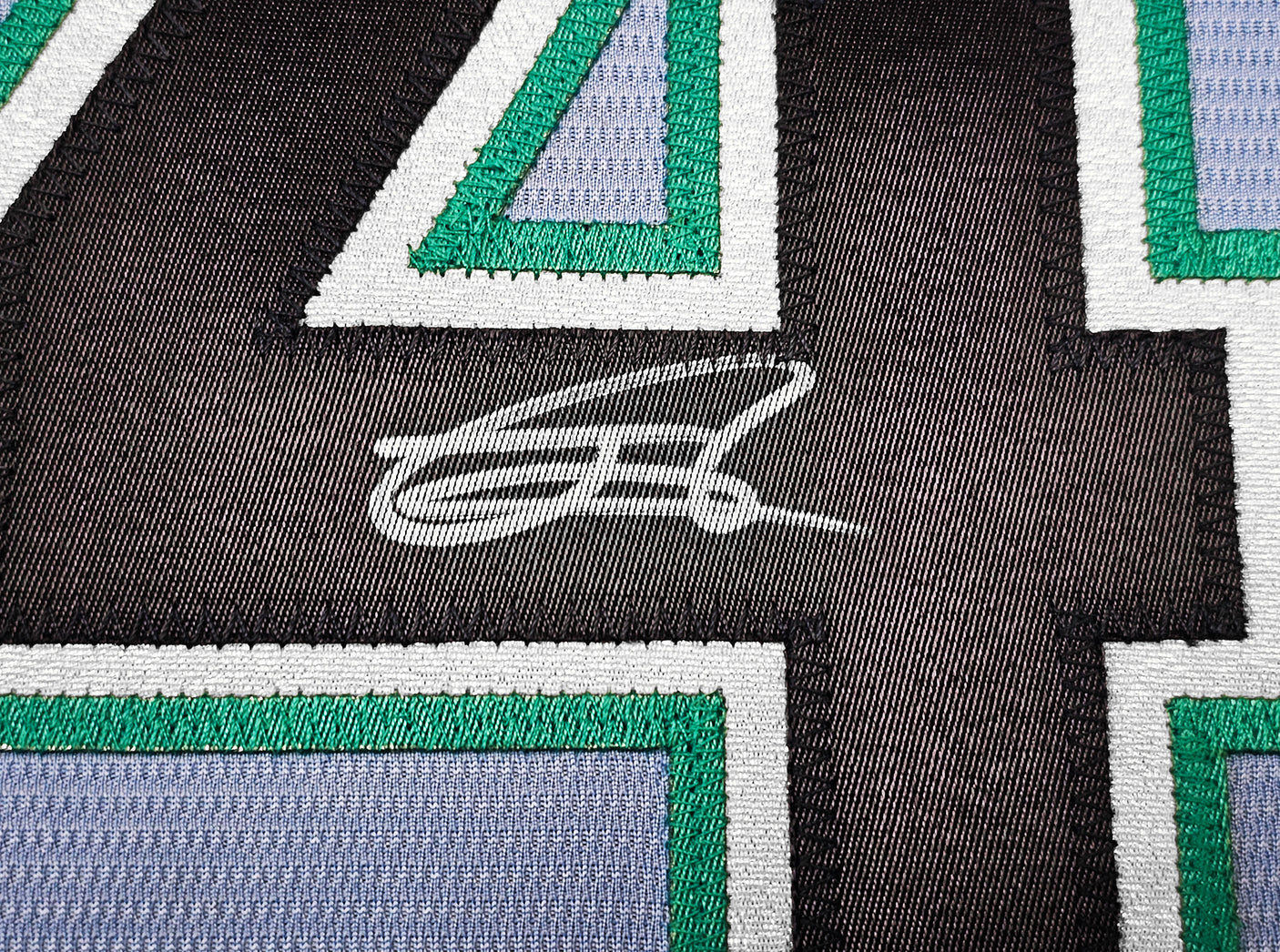 Seattle Mariners Julio Rodriguez Autographed Light Blue Nike Jersey Size Medium Beckett BAS QR Stock #213110