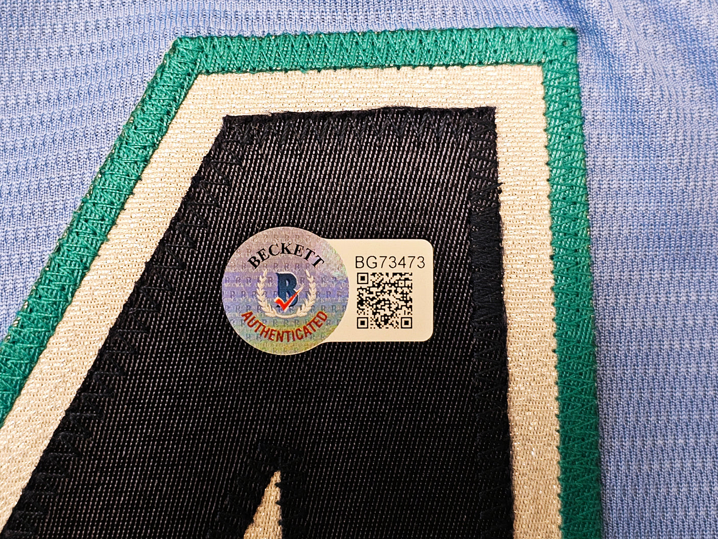 Seattle Mariners Julio Rodriguez Autographed Light Blue Nike Jersey Size Medium Beckett BAS QR Stock #213110