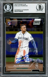 Julio Rodriguez Autographed 2022 Stadium Club Chrome Rookie Card #148 Seattle Mariners Beckett BAS #16706545