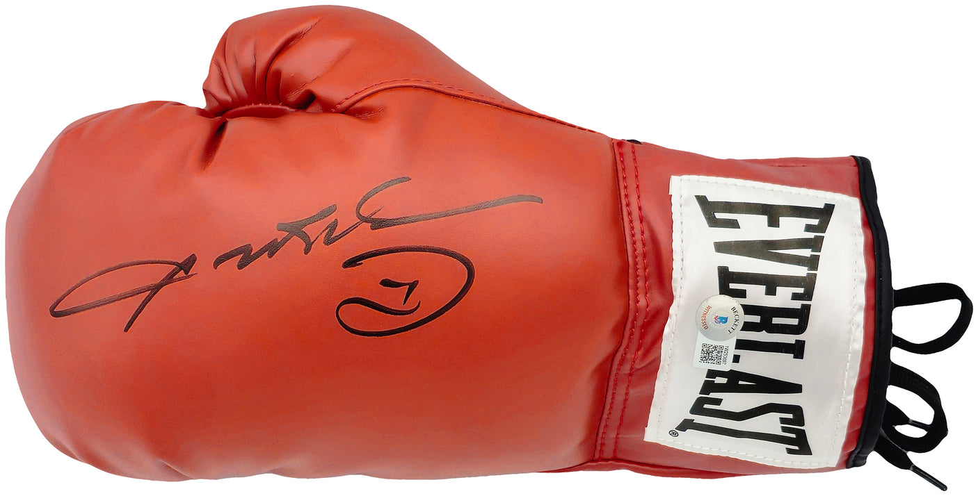 Sugar Ray Leonard Autographed Red Everlast Boxing Glove Left Handed LH Beckett BAS Witness Stock #227970