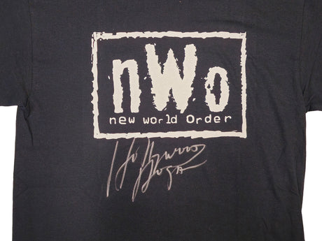 Hulk Hogan Autographed Black WWE NWO T-Shirt "Hollywood" JSA Stock #228799