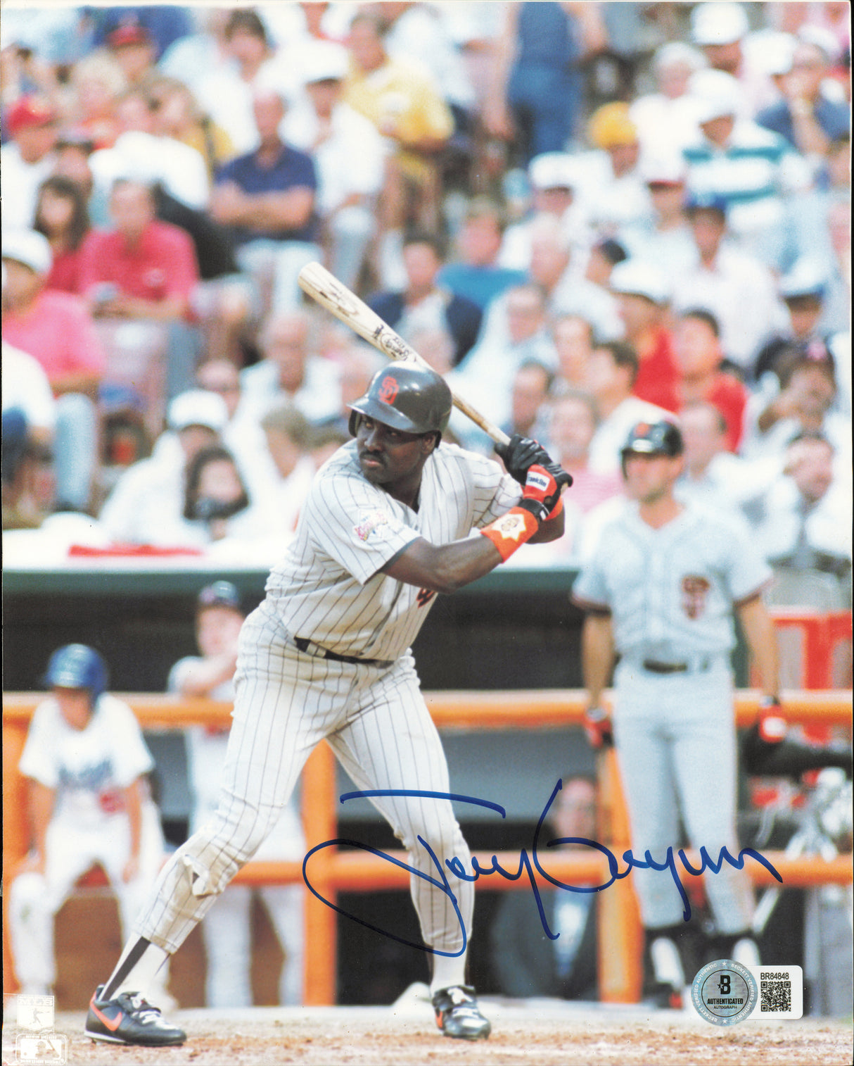 Tony Gwynn Autographed 8x10 Photo San Diego Padres Beckett BAS QR #BR84848