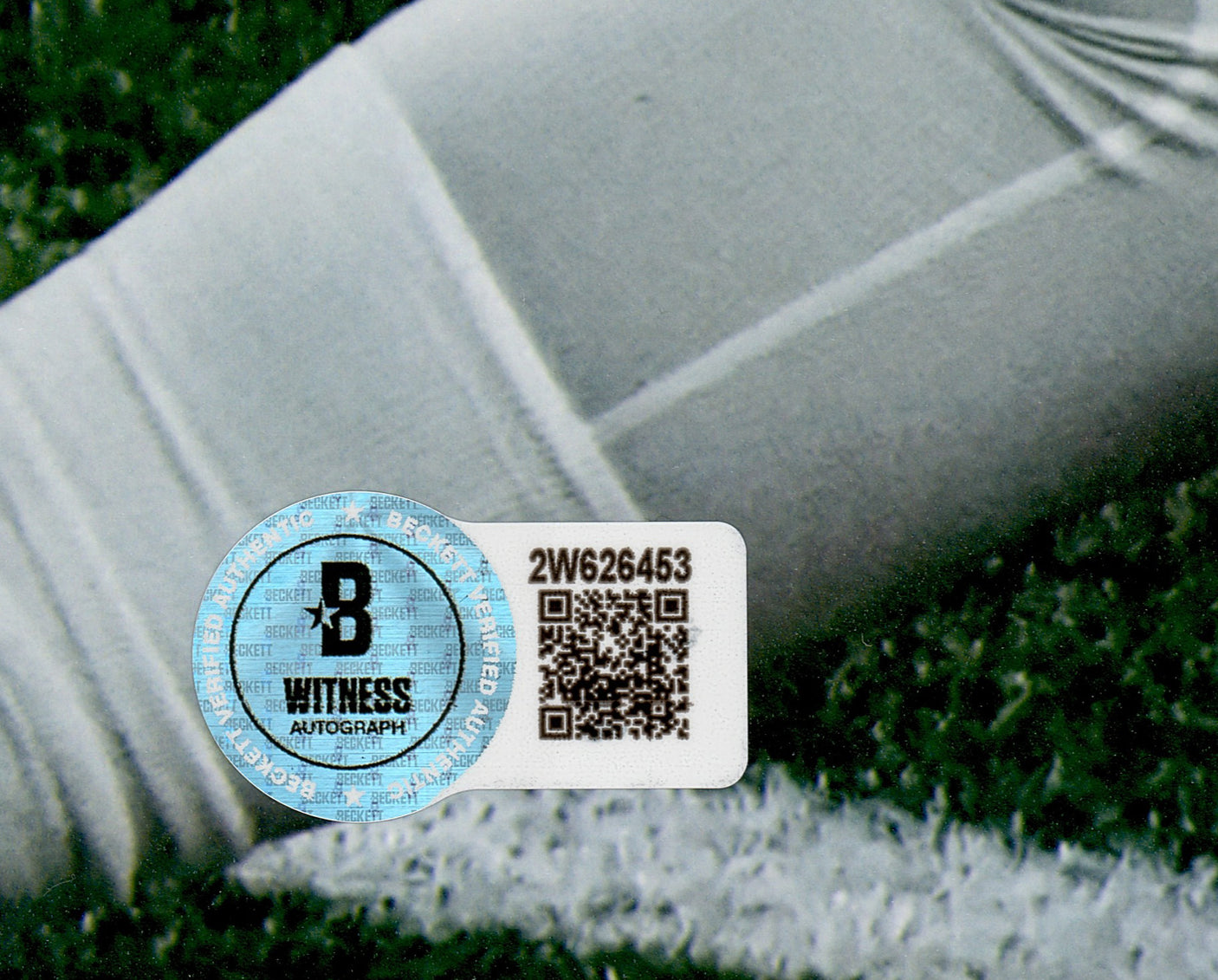 Milton Williams Autographed 16x20 Photo Philadelphia Eagles Super Bowl LIX Strip Sack Fumble vs. Patrick Mahomes Beckett BAS Witness Stock #239894