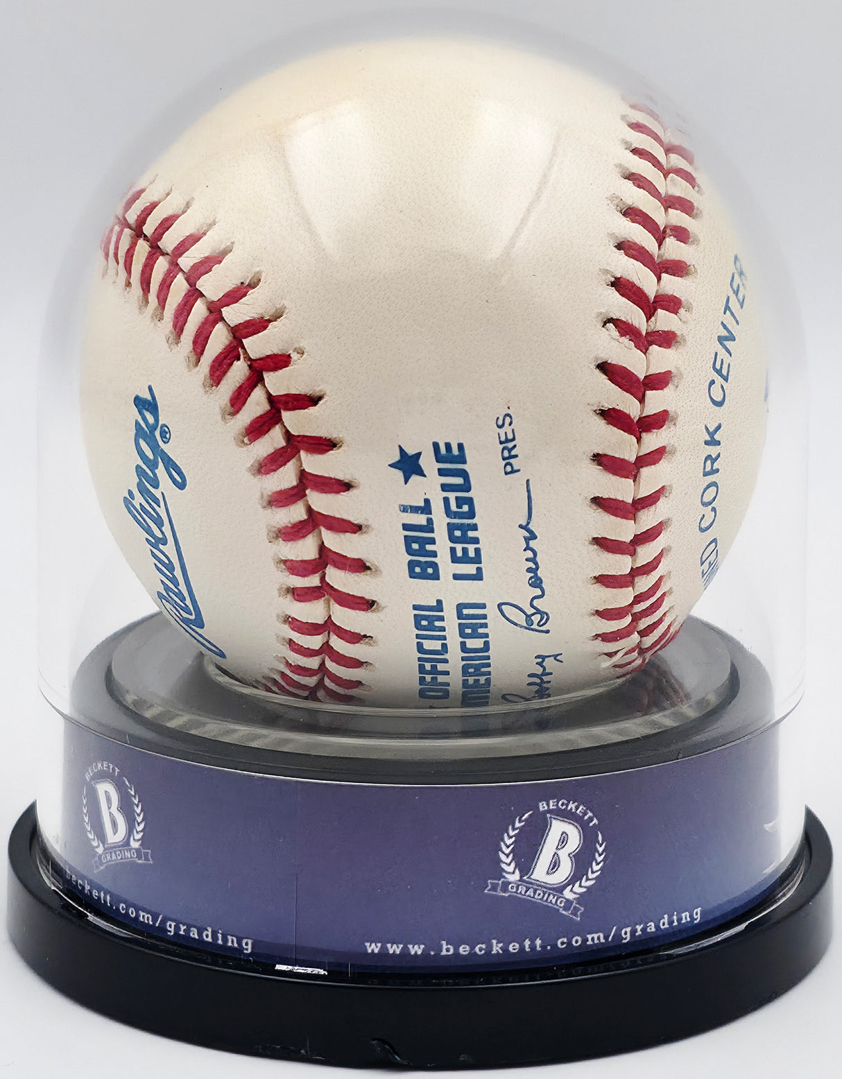 Joe DiMaggio Autographed Official AL Baseball New York Yankees Auto Grade Gem Mint 10 Beckett BAS #11123307