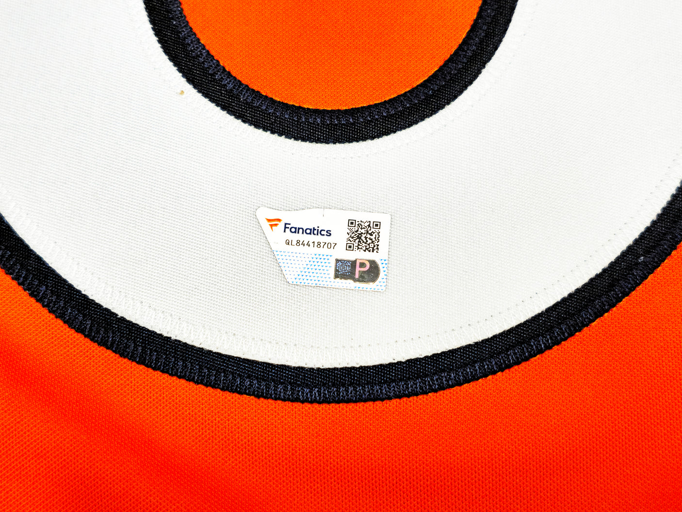 Denver Broncos Russell Wilson Autographed Orange Nike Limited Jersey Size L Fanatics Holo Stock #227957