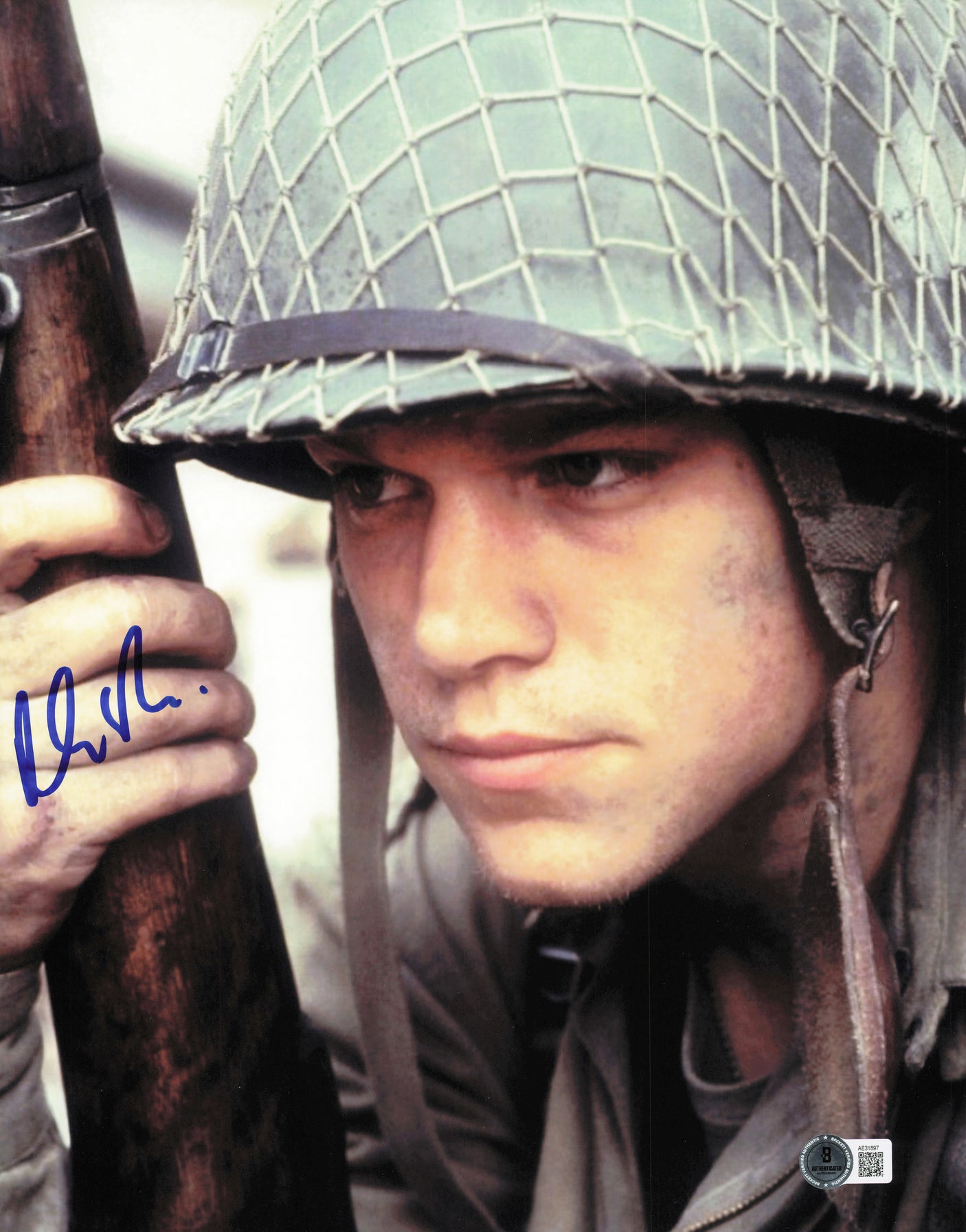 Matt Damon Autographed 11x14 Photo Saving Private Ryan Beckett BAS QR #AE31897