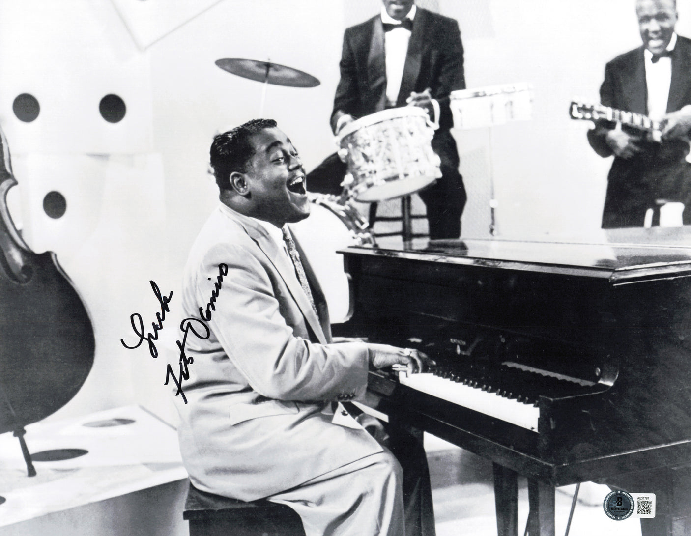 Fats Domino Autographed 11x14 Photo Beckett BAS QR #AE31767