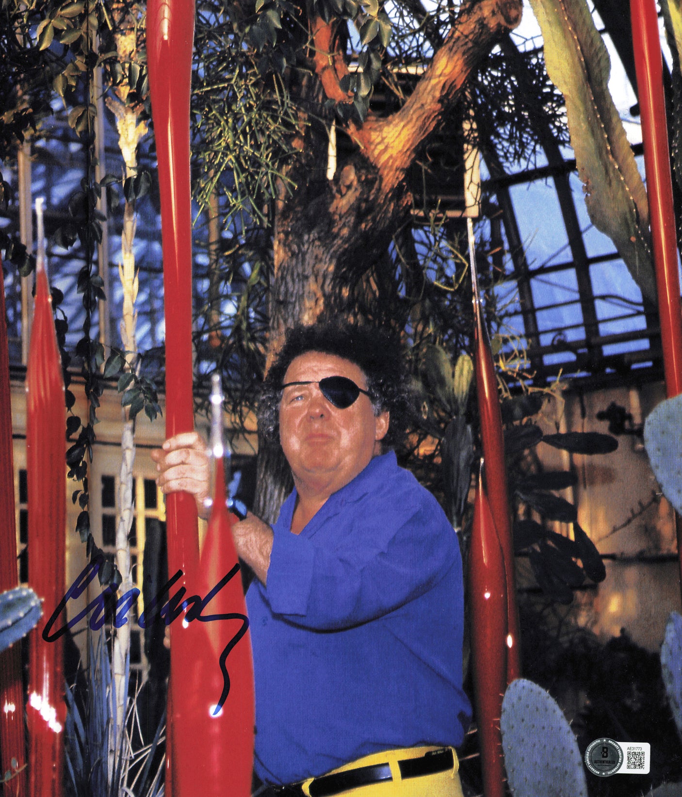 Dale Chihuly Autographed 11x13 Photo Artist Beckett BAS QR #AE31773