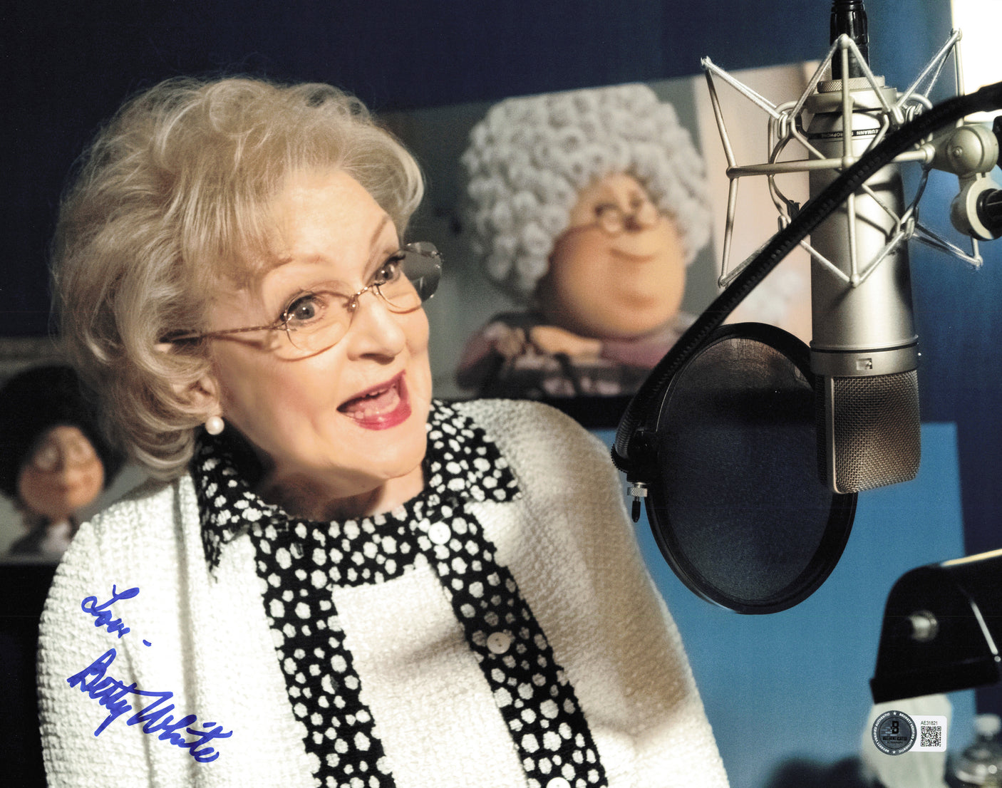 Betty White Autographed 11x14 Photo Golden Girls Beckett BAS QR #AE31821