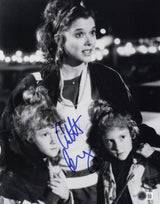 Annette Bening Autographed 11x14 Photo Beckett BAS QR #AE31829