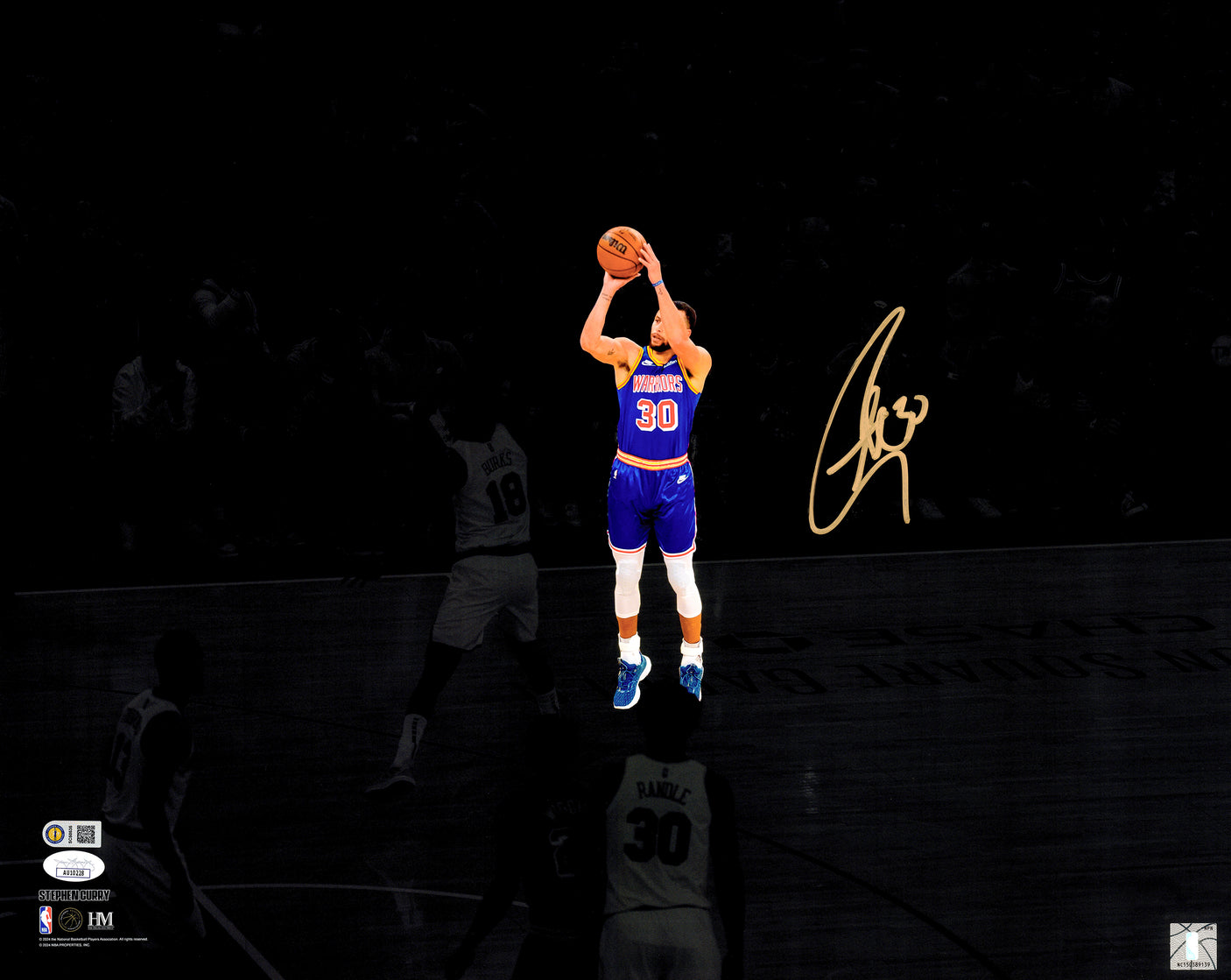 Stephen Curry Autographed Framed 16x20 Photo Golden State Warriors Spotlight 3 Pointer JSA Stock #243013