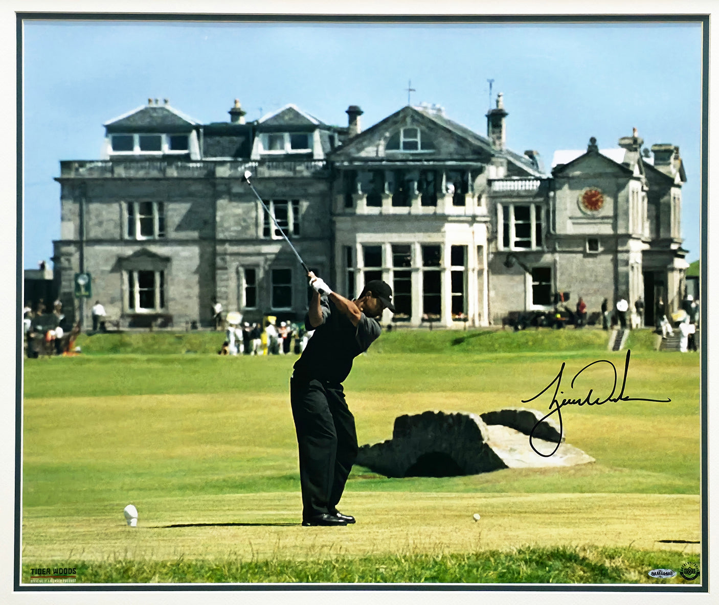 Tiger Woods Autographed Framed 20x24 Photo 2000 British Open UDA Holo #BAM48488