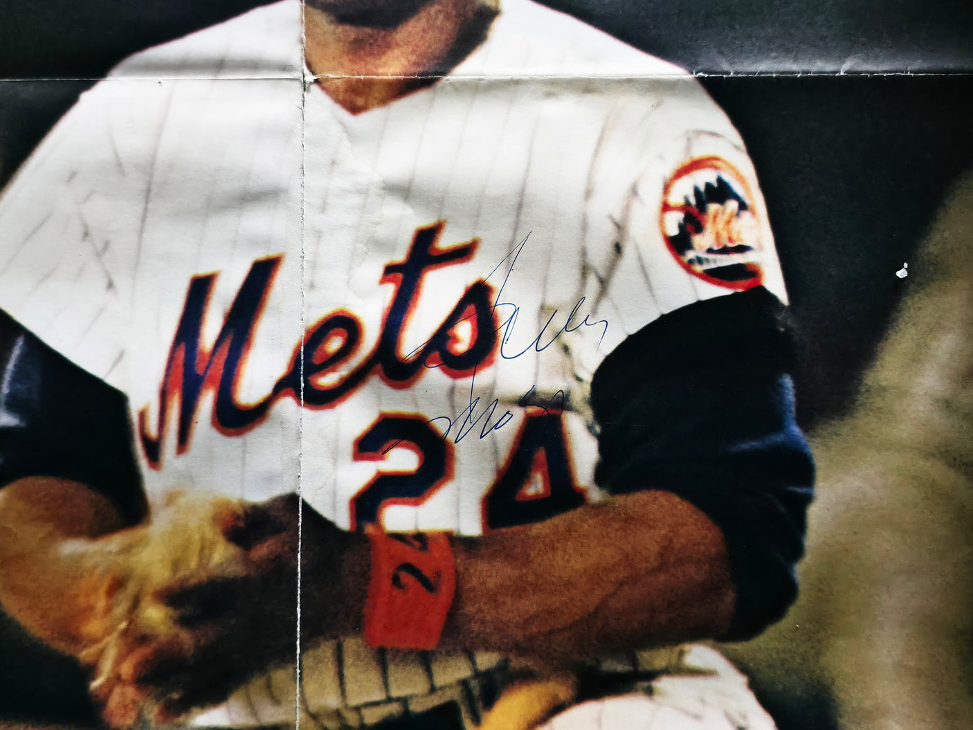 Willie Mays Autographed Framed 22x32 Poster New York Mets Beckett BAS #AE31356