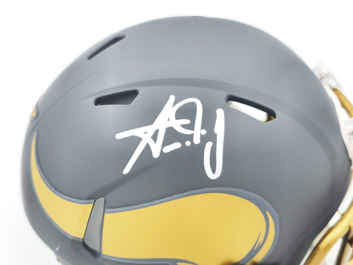 Aaron Jones Autographed Minnesota Vikings Slate Silver Speed Mini Helmet Beckett BAS Witness Stock #228816