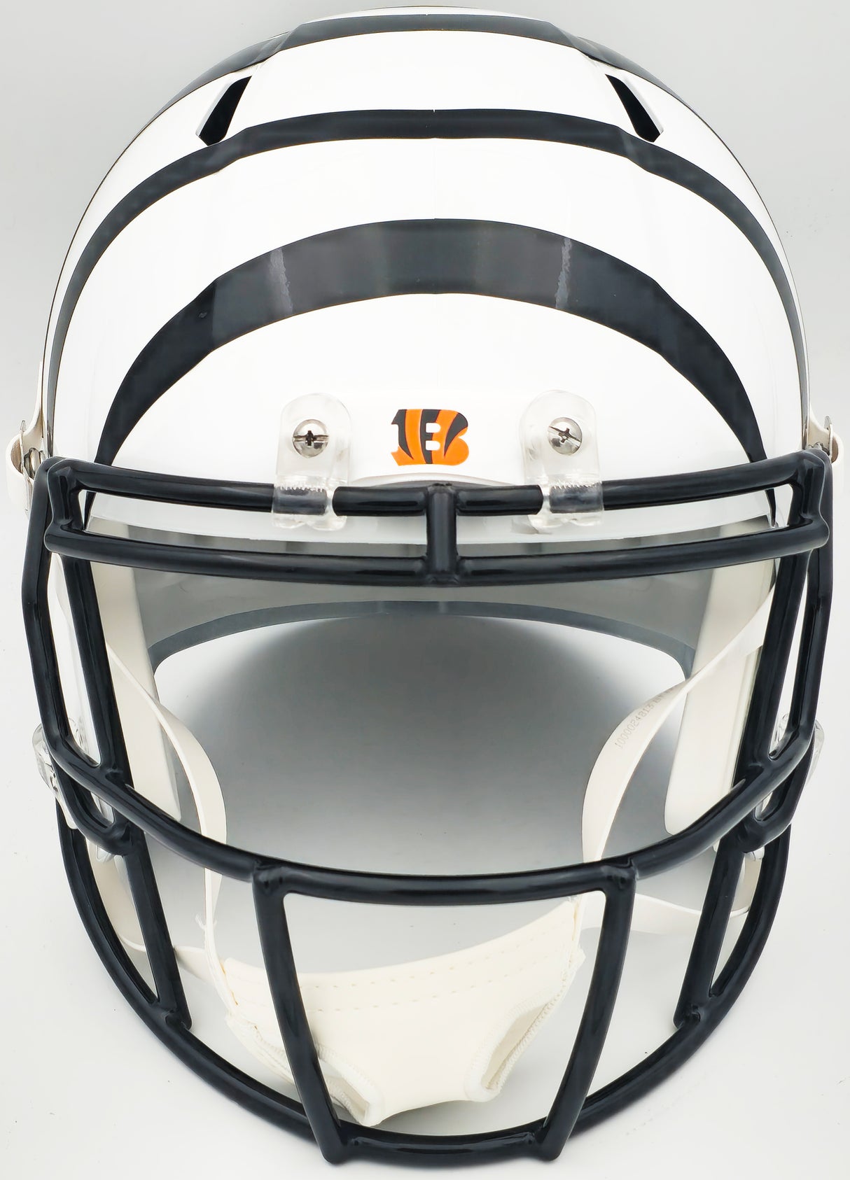 Ja'Marr Chase Autographed Cincinnati Bengals White 2022 Alternate Full Size Speed Replica Helmet Beckett BAS Witness Stock #228827