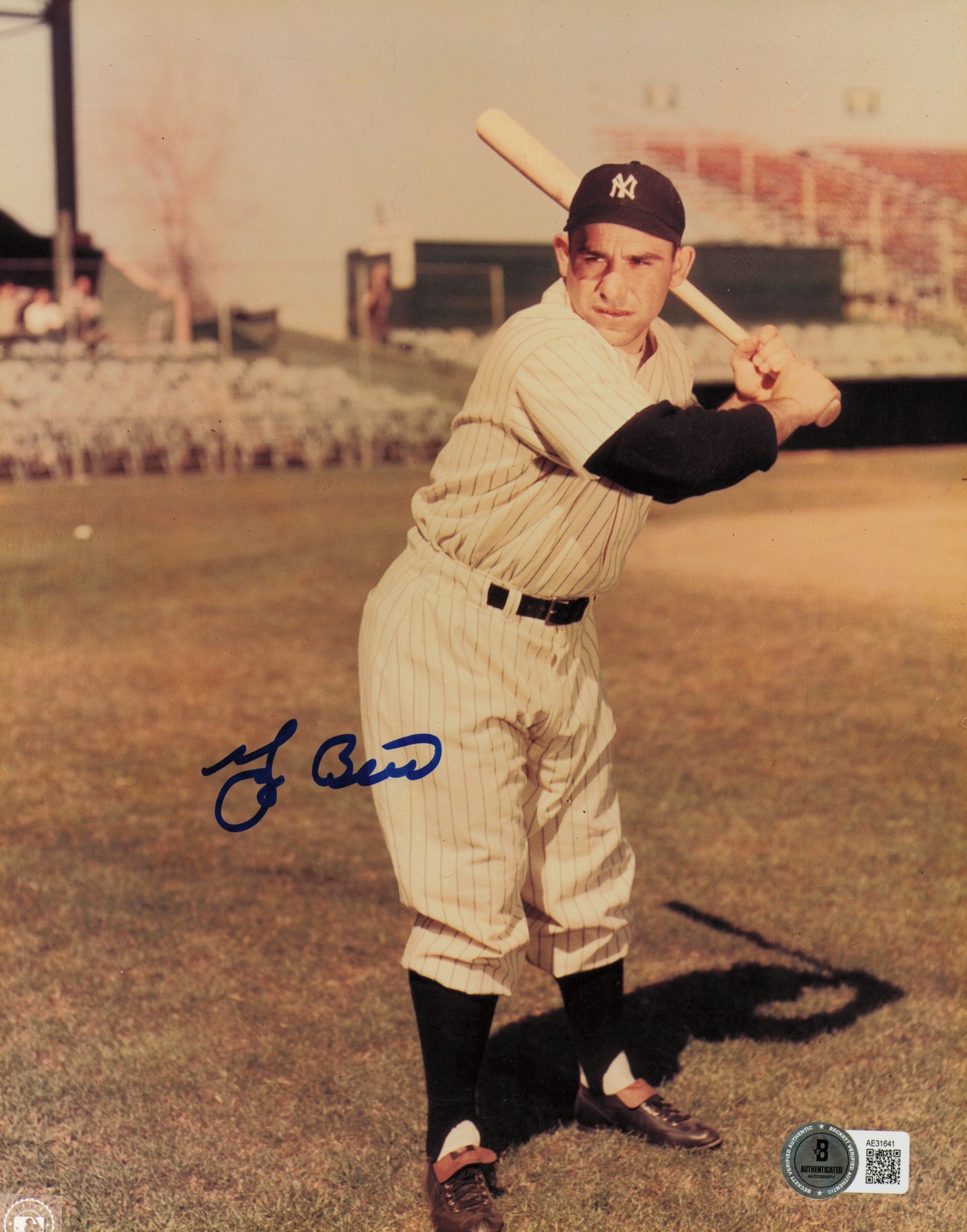 Yogi Berra Autographed 8x10 Photo New York Yankees Beckett BAS QR #AE31641