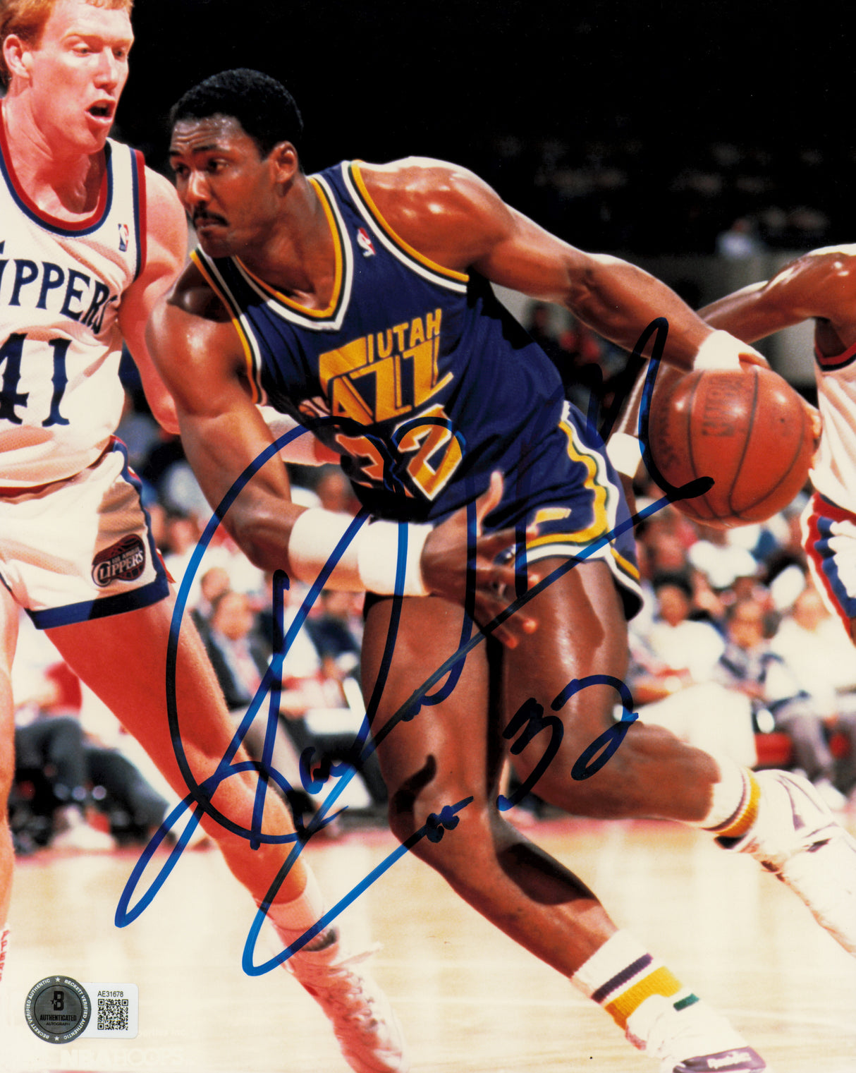 Karl Malone Autographed 8x10 Photo Utah Jazz Beckett BAS QR #AE31678